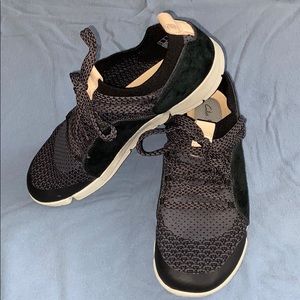 CLaRKS WOMEN’S TRI aMELIa